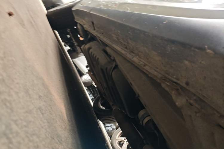 Used Land X5 2016 Plus 1.5T CVT Leading Edition Chassis Front Right