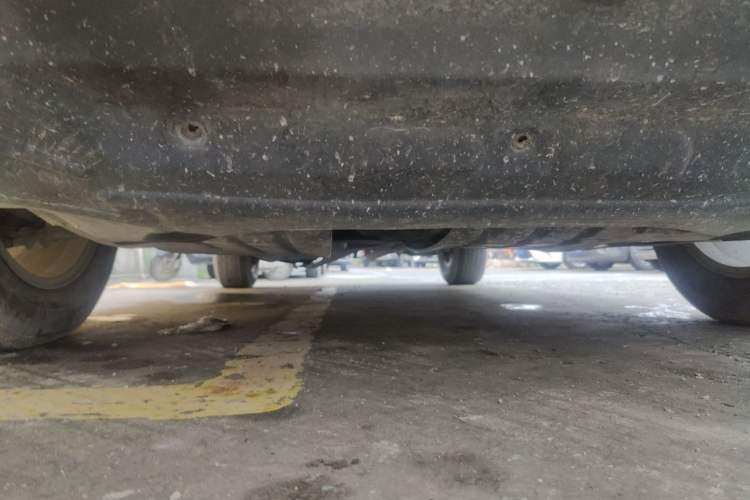 Used Land X5 2016 Plus 1.5T Manual Innovation Edition Chassis Rear