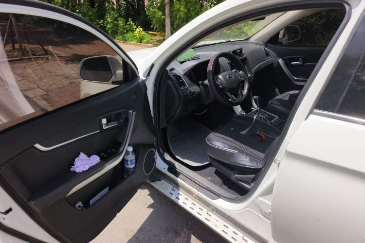 Used Land X5 2016 Plus 1.5T CVT Enjoyment Edition Driver Seat