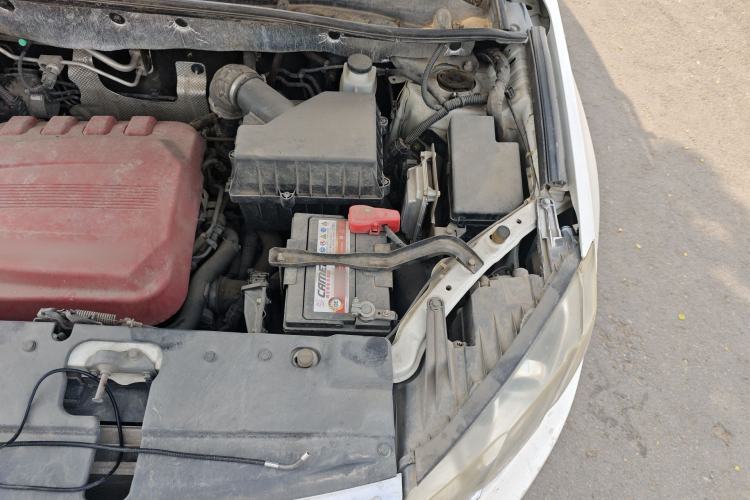 Used Land X5 2016 Plus 1.5T CVT Leading Edition Engine Bay Left