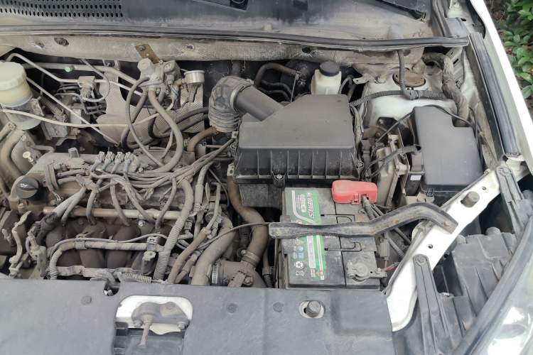 Used Land X5 2016 Plus 1.5T Manual Enjoyment Edition Engine Bay Left
