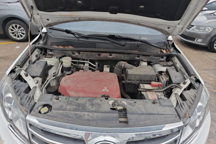 Used Land X5 2016 Plus 1.5T Manual Enjoyment Edition Engine Bay