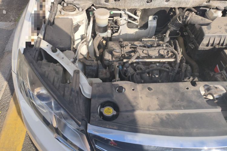 Used Land X5 2016 Plus 1.5T CVT Enjoyment Edition Engine Bay Right