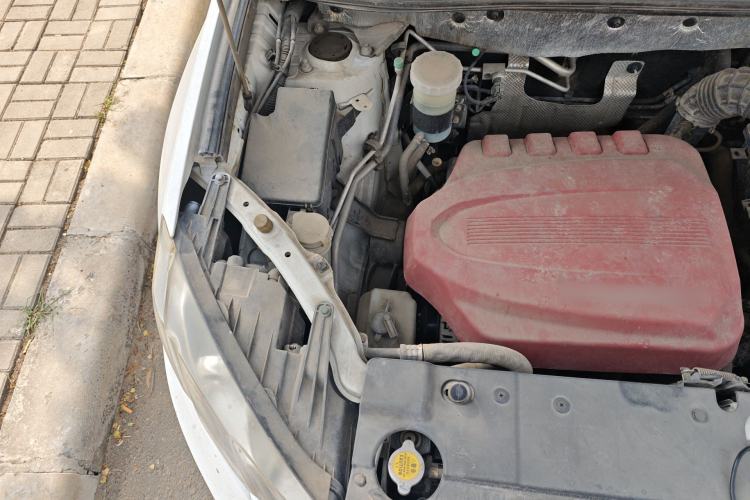 Used Land X5 2016 Plus 1.5T CVT Leading Edition Engine Bay Right