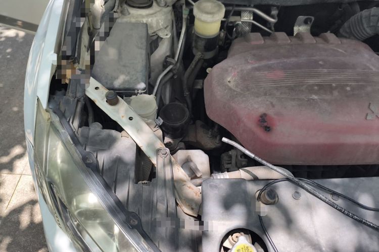 Used Land X5 2016 Plus 1.5T CVT Leading Edition Engine Bay Right