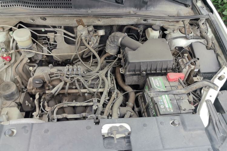 Used Land X5 2016 Plus 1.5T Manual Enjoyment Edition Engine Bay