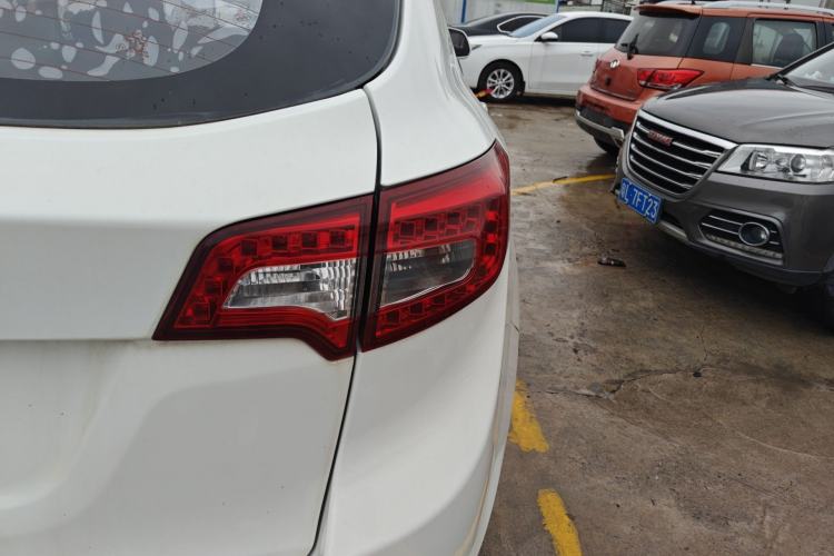 Used Land X5 2016 Plus 1.5T Manual Enjoyment Edition Exterior 1