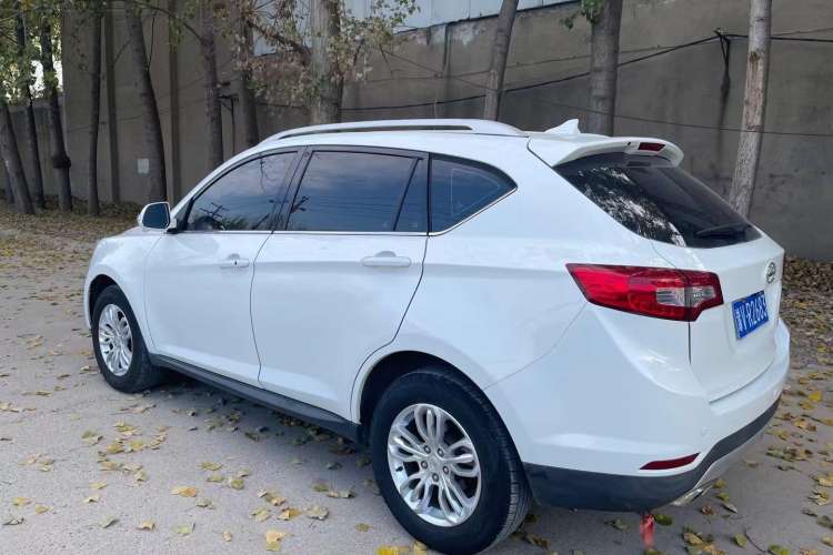 Used Land X5 2016 Plus 2.0T Automatic Innovation Edition Exterior 3