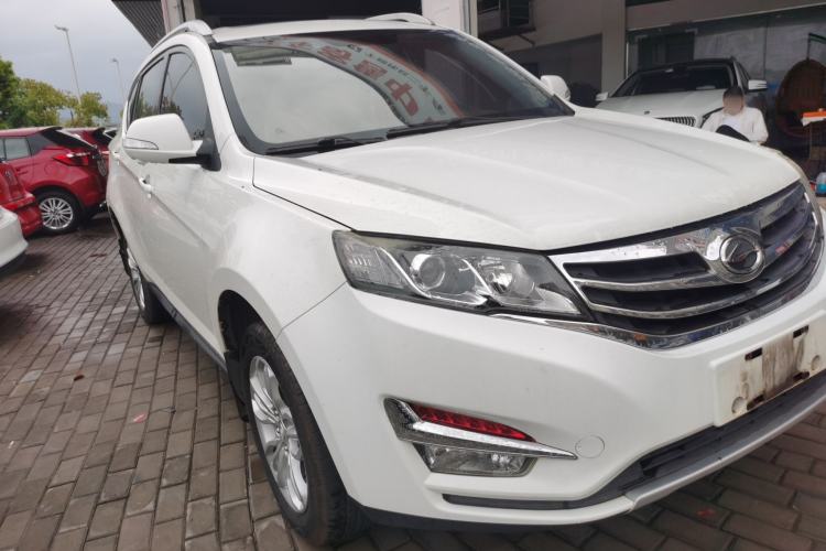 Used Land X5 2016 Plus 1.5T CVT Leading Edition Front Right 45 Deg