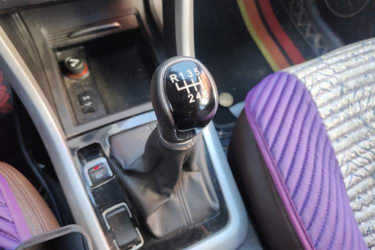 Used Land X5 2016 Plus 1.5T Manual Innovation Edition Gear Lever