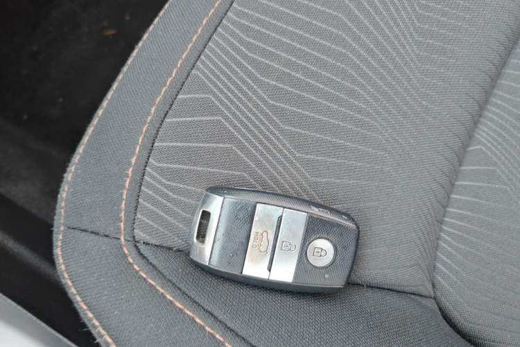 Used Land X5 2016 Plus 1.5T Manual Enjoyment Edition Interior 1
