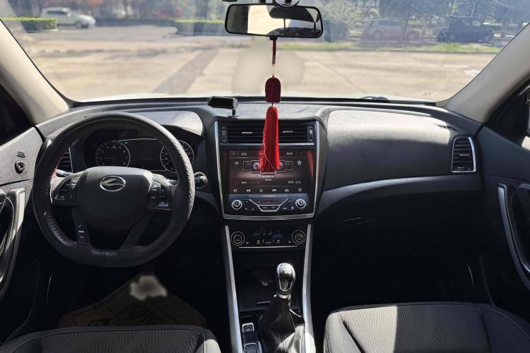 Used Land X5 2016 Plus 1.5T Manual Enjoyment Edition Interior 1