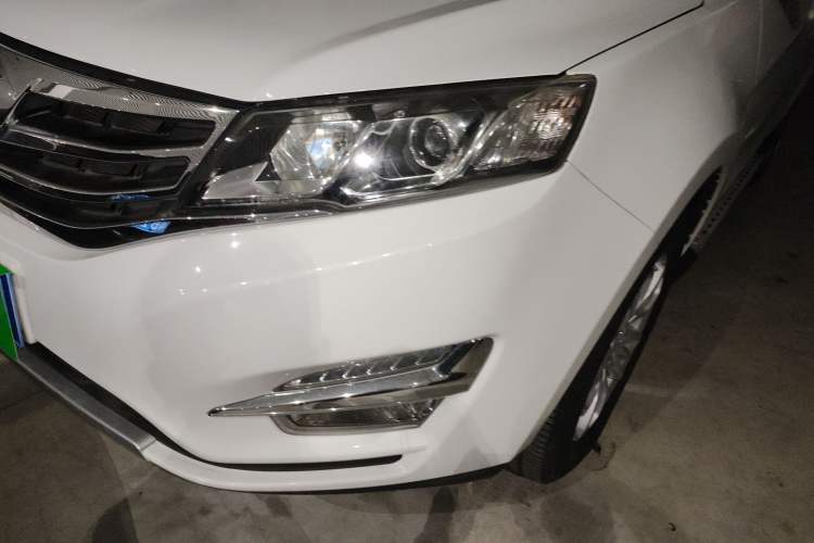 Used Land X5 2016 Plus 1.5T Manual Innovation Edition Left Front Headlight