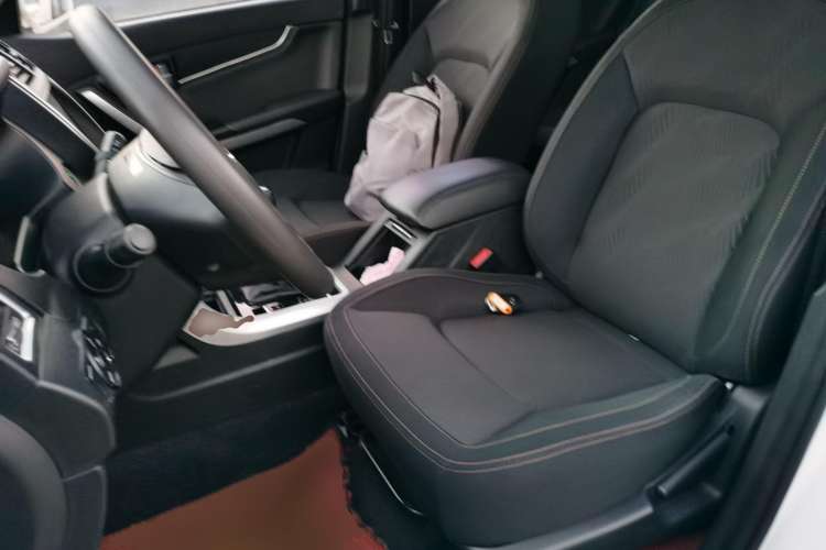 Used Land X5 2016 Plus 1.5T Manual Enjoyment Edition Left Front Seat