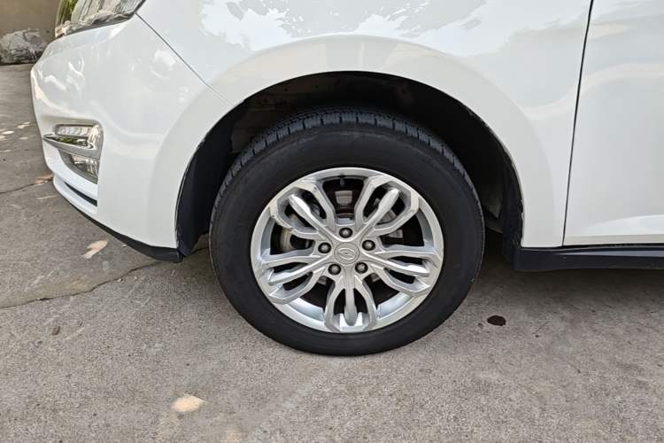 Used Land X5 2016 Plus 1.5T CVT Leading Edition Left Front Wheel Hub