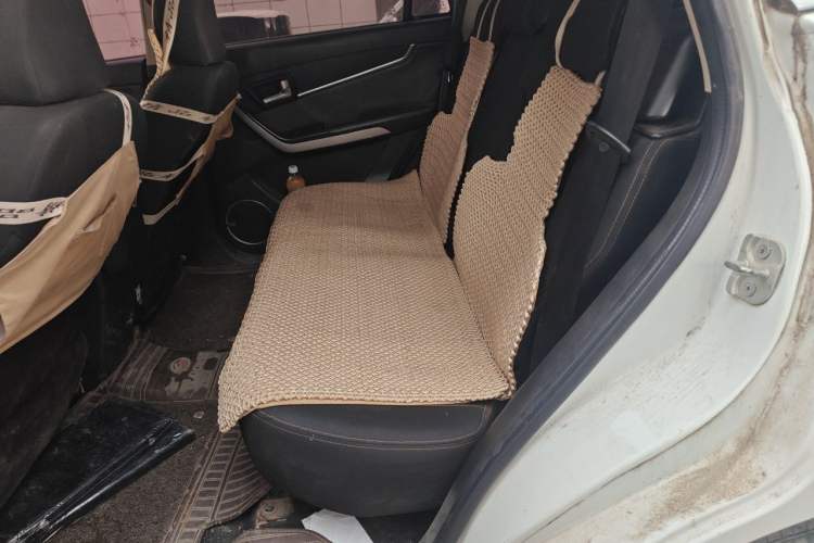 Used Land X5 2016 Plus 1.5T Manual Enjoyment Edition Left Rear Seat
