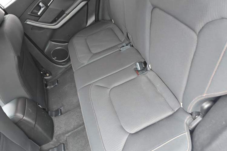 Used Land X5 2016 Plus 1.5T Manual Enjoyment Edition Left Rear Seat