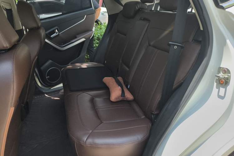 Used Land X5 2016 Plus 1.5T CVT Leading Edition Left Rear Seat