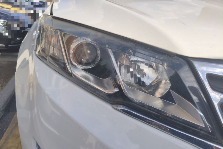 Used Land X5 2016 Plus 1.5T CVT Enjoyment Edition Right Front Headlight
