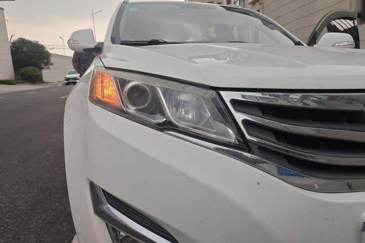 Used Land X5 2016 Plus 1.5T Manual Enjoyment Edition Right Front Headlight