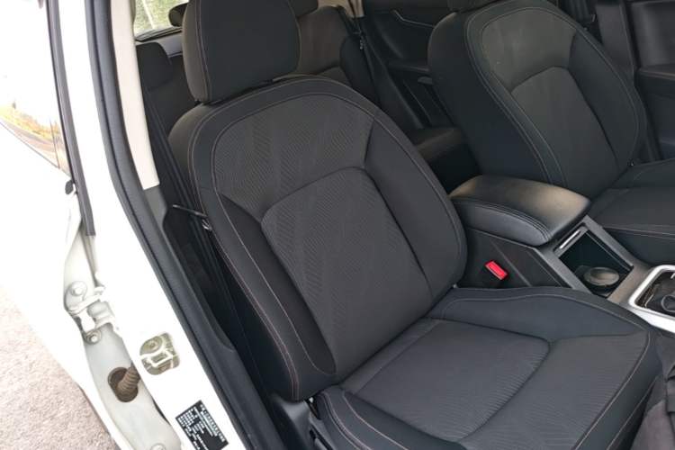 Used Land X5 2016 Plus 1.5T Manual Enjoyment Edition Right Front Seat
