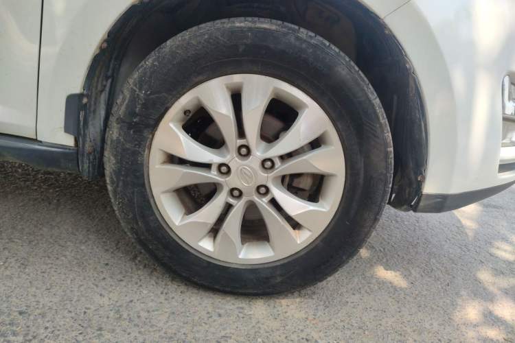 Used Land X5 2016 Plus 1.5T Manual Innovation Edition Right Front Wheel Hub
