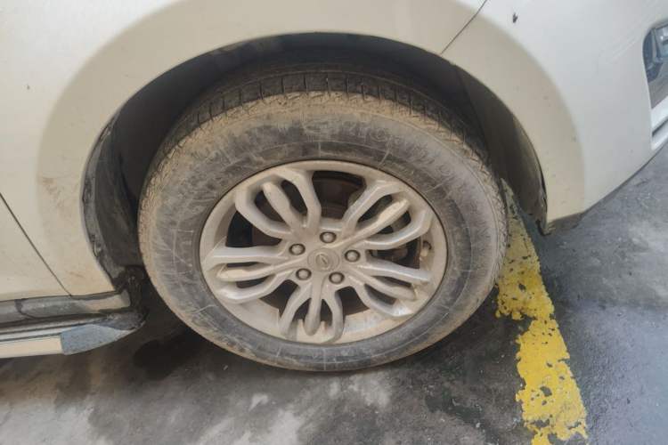 Used Land X5 2016 Plus 1.5T Manual Innovation Edition Right Front Wheel Hub