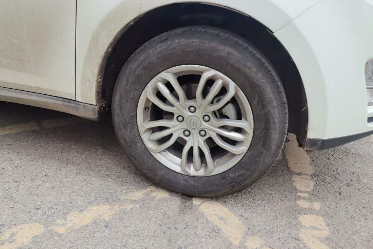 Used Land X5 2016 Plus 1.5T Manual Enjoyment Edition Right Front Wheel Hub