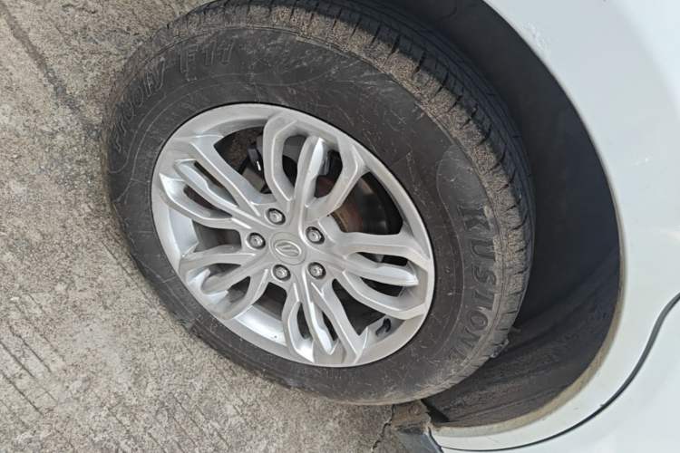 Used Land X5 2016 Plus 1.5T Manual Innovation Edition Right Rear Wheel Hub