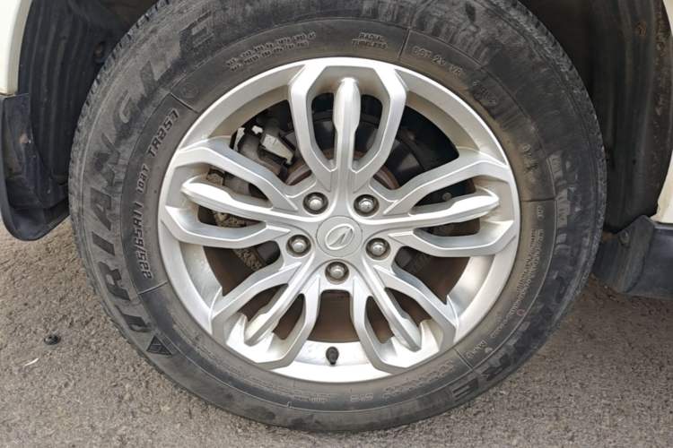 Used Land X5 2016 Plus 1.5T Manual Enjoyment Edition Right Rear Wheel Hub