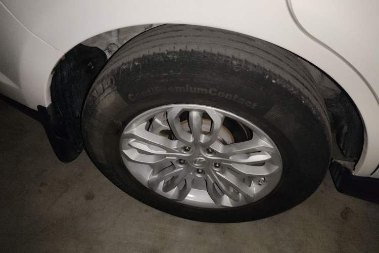 Used Land X5 2016 Plus 1.5T Manual Innovation Edition Right Rear Wheel Hub