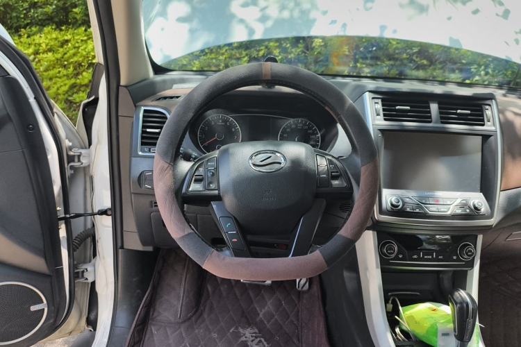 Used Land X5 2016 Plus 1.5T CVT Leading Edition Steering Wheel