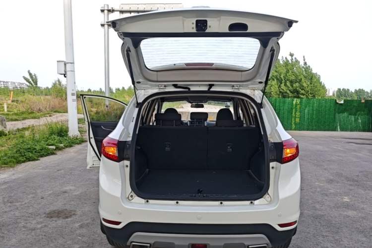 Used Land X5 2016 Plus 1.5T Manual Enjoyment Edition Trunk