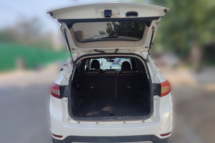 Used Land X5 2016 Plus 1.5T Manual Innovation Edition Trunk
