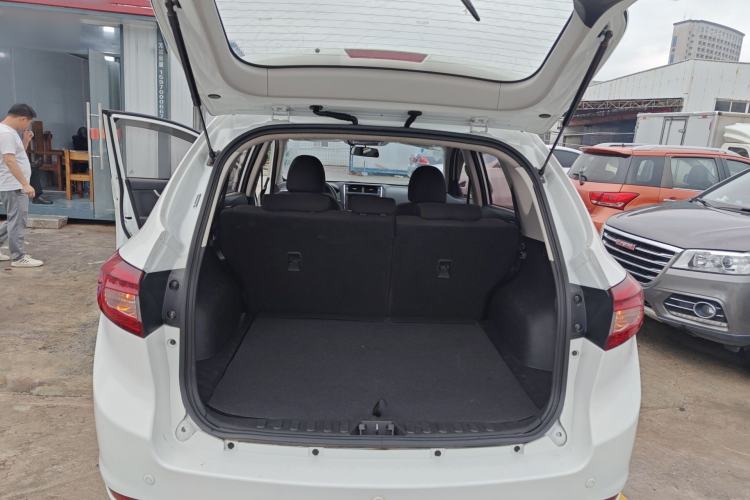 Used Land X5 2016 Plus 1.5T Manual Enjoyment Edition Trunk