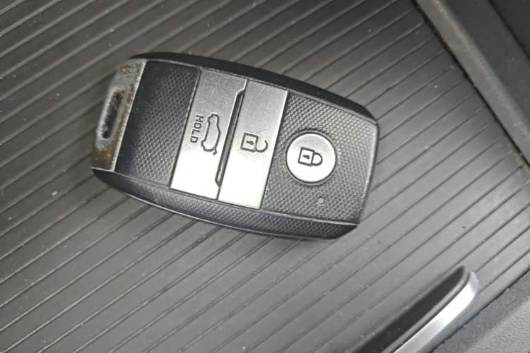 Used Land X5 2016 Plus 1.5T Manual Innovation Edition Vehicle Key