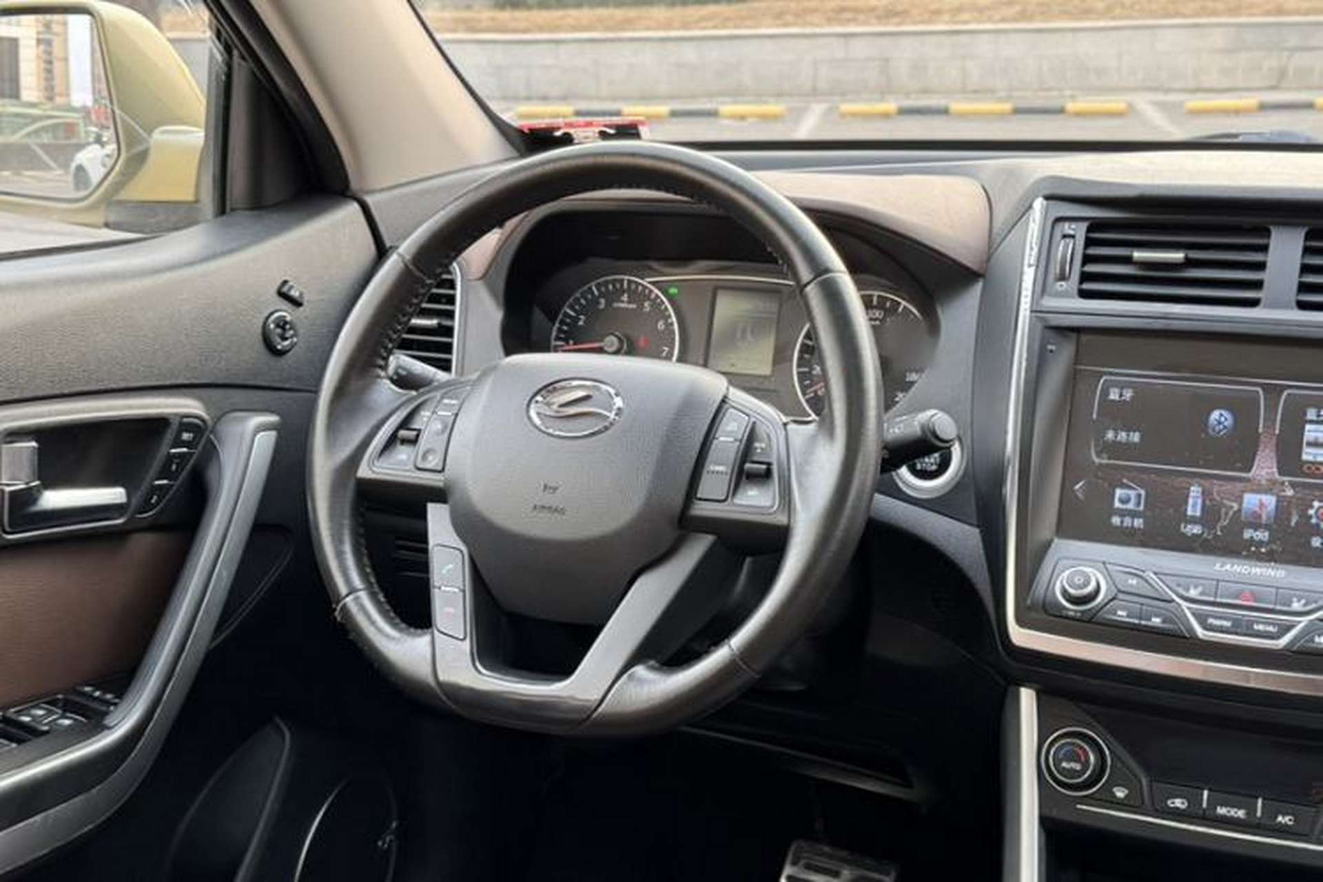 Used Land X5 2016 Plus 1.5T CVT Leading Edition Steering Wheel
