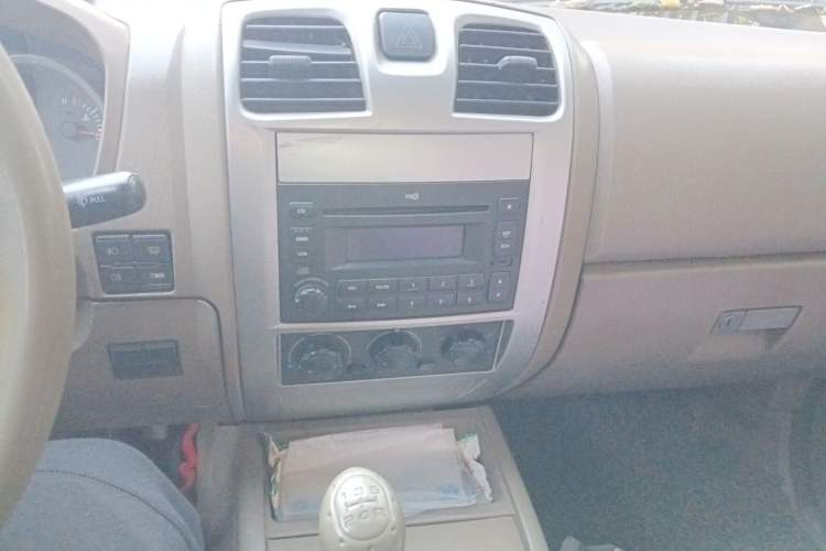 Used Land X6 2007 New Xushi Li 2.8L Two-Wheel Drive Standard Model Audio And AC Panel