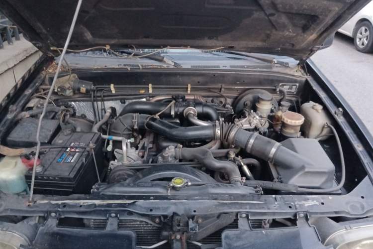 Used Land X6 2007 New Xushi Li 2.8L Two-Wheel Drive Standard Model Engine Bay