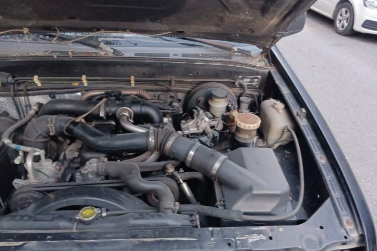 Used Land X6 2007 New Xushi Li 2.8L Two-Wheel Drive Standard Model Engine Bay Left