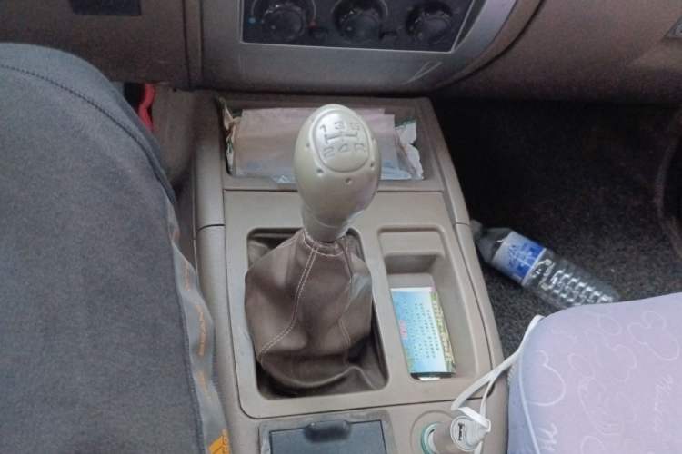 Used Land X6 2007 New Xushi Li 2.8L Two-Wheel Drive Standard Model Gear Lever