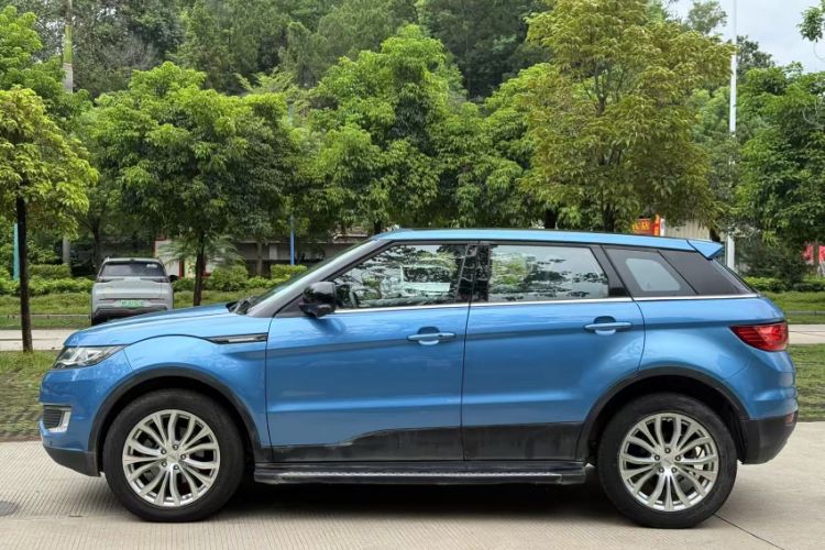 Used Land X7 2015 2.0T Panoramic Prestige Edition Exterior 6