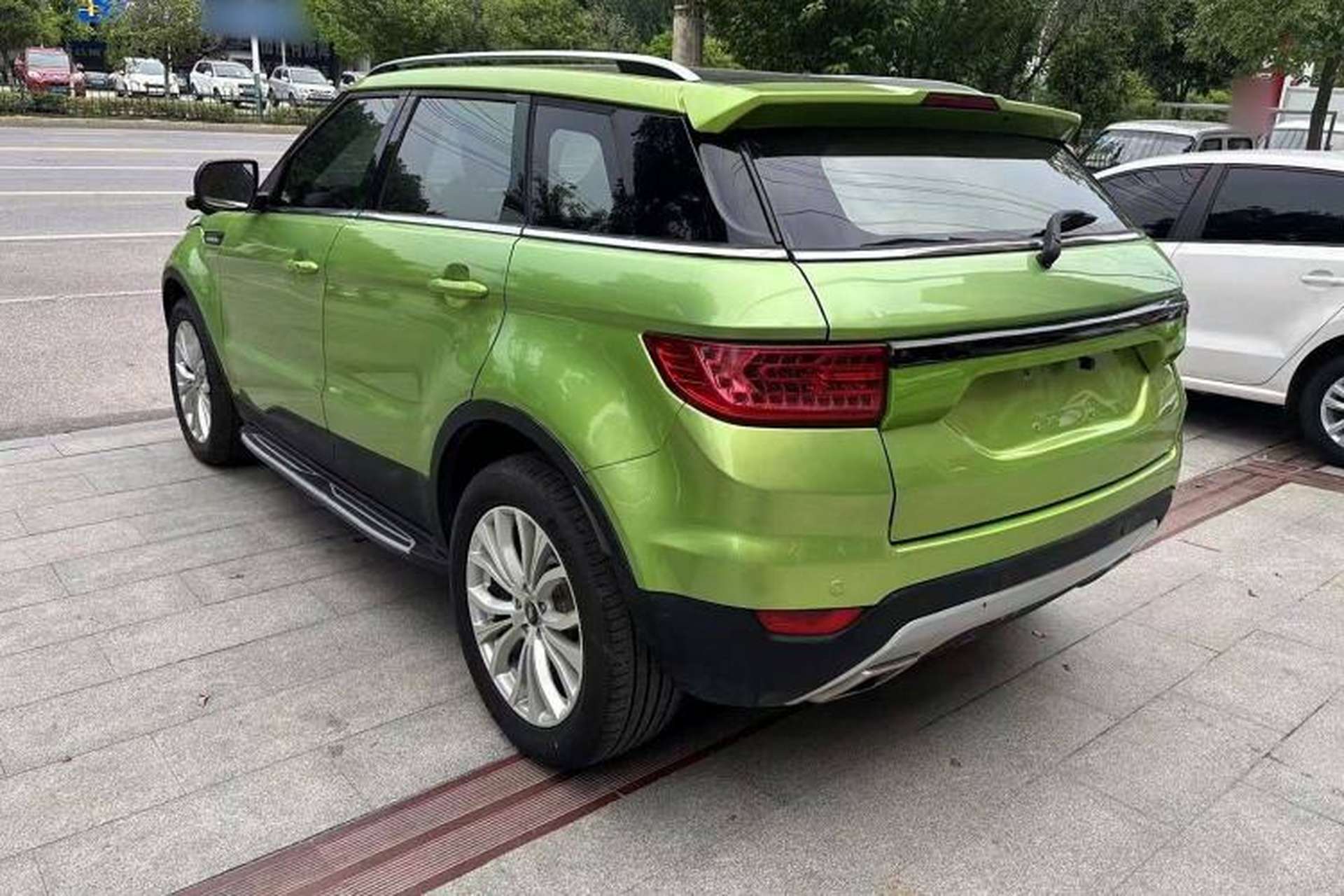 Used Land X7 2015 2.0T Panoramic Flagship Edition Exterior 3