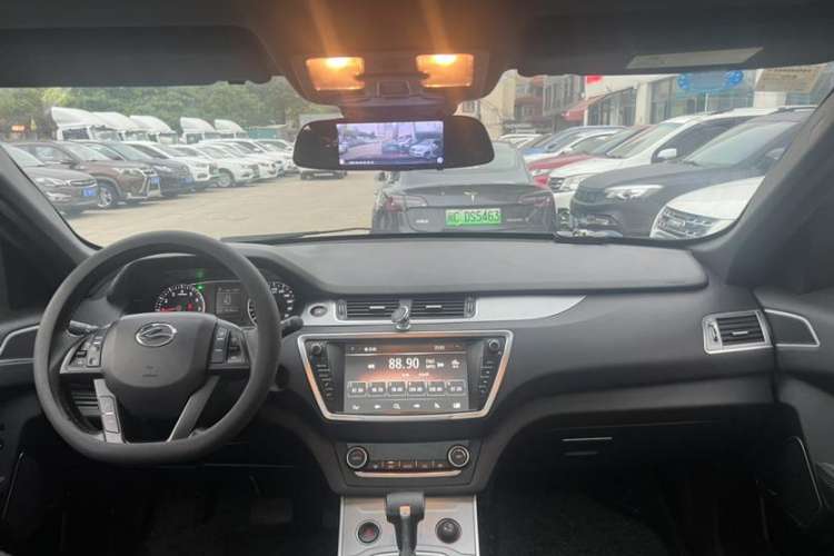 Used Land X7 2015 2.0T Panoramic Luxury Edition Interior 1