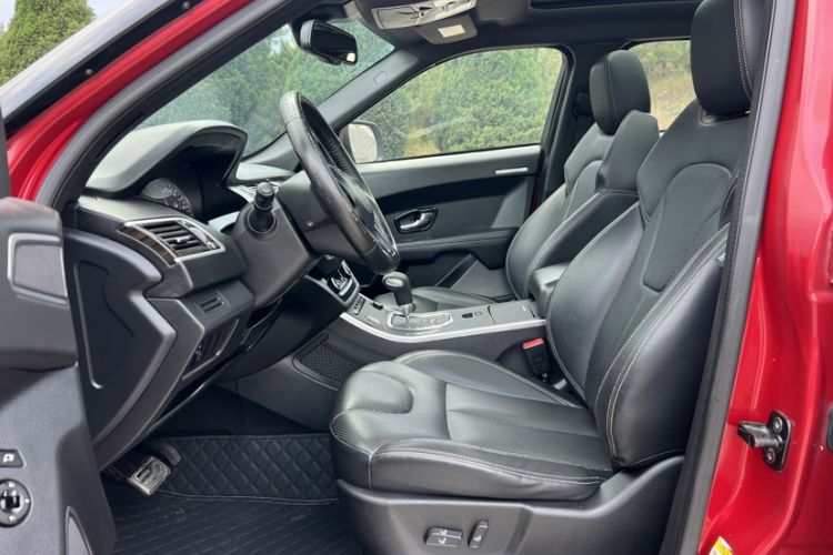 Used Land X7 2015 2.0T Panoramic Prestige Edition Interior 2