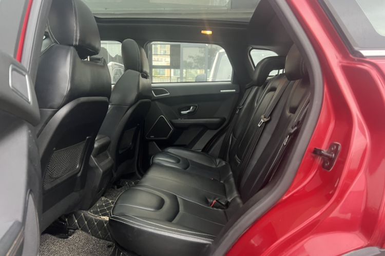 Used Land X7 2015 2.0T Panoramic Luxury Edition Interior 5
