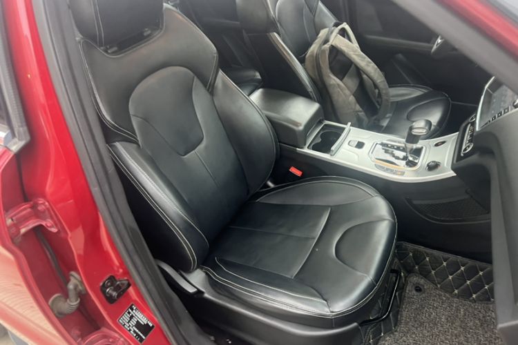 Used Land X7 2015 2.0T Panoramic Luxury Edition Interior 7