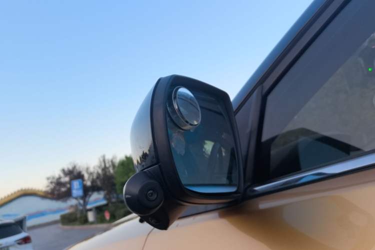 Used Land X7 2015 2.0T Panoramic Flagship Edition Exterior 13
