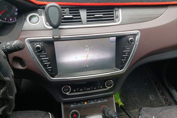 Used Land X7 2015 2.0T Panoramic Flagship Edition Audio And AC Panel