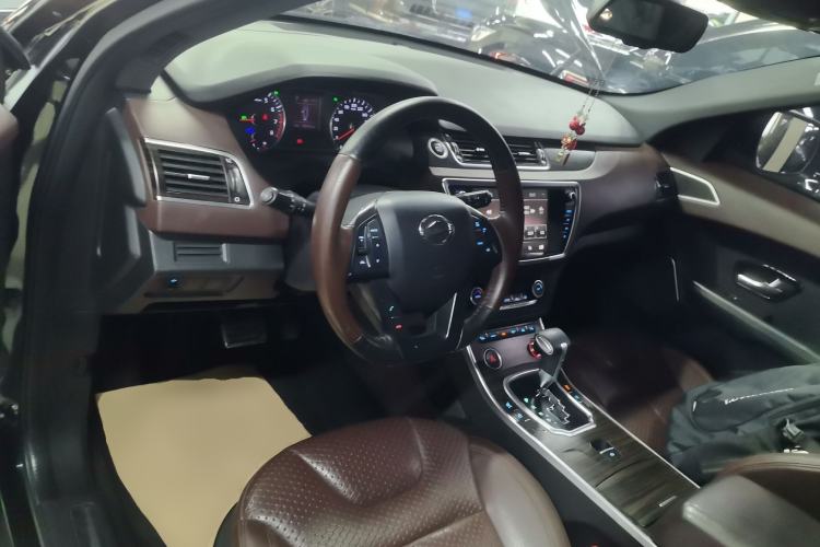 Used Land X7 2015 2.0T Panoramic Flagship Edition Center Console